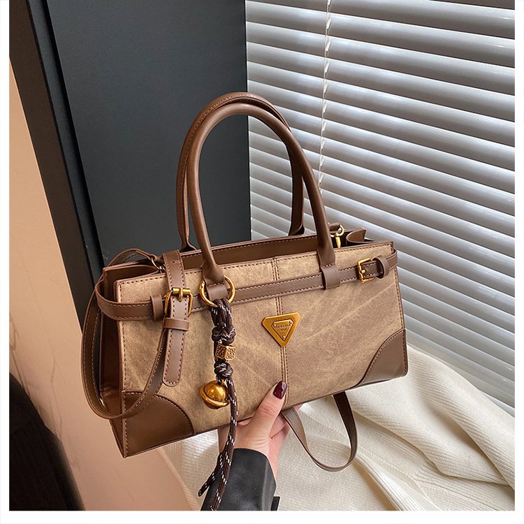 PU Shoulder Crossbody Handbag with Zipper and Stitching Detail - Black,Blue,Beige,Brown - Without pendant,With pendant